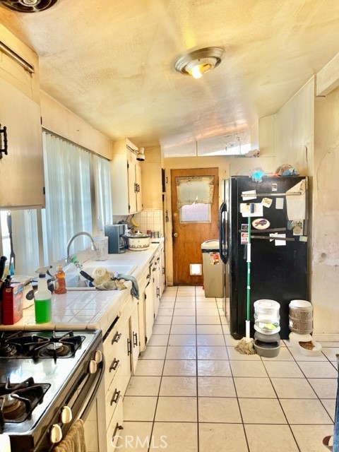 5848 Los Encinos Street, Buena Park, CA, 90620 5848 Los Encinos Street, Buena Park, CA, 90620