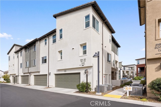 Detail Gallery Image 4 of 74 For 312 Tank, Irvine,  CA 92618 - 3 Beds | 3/1 Baths