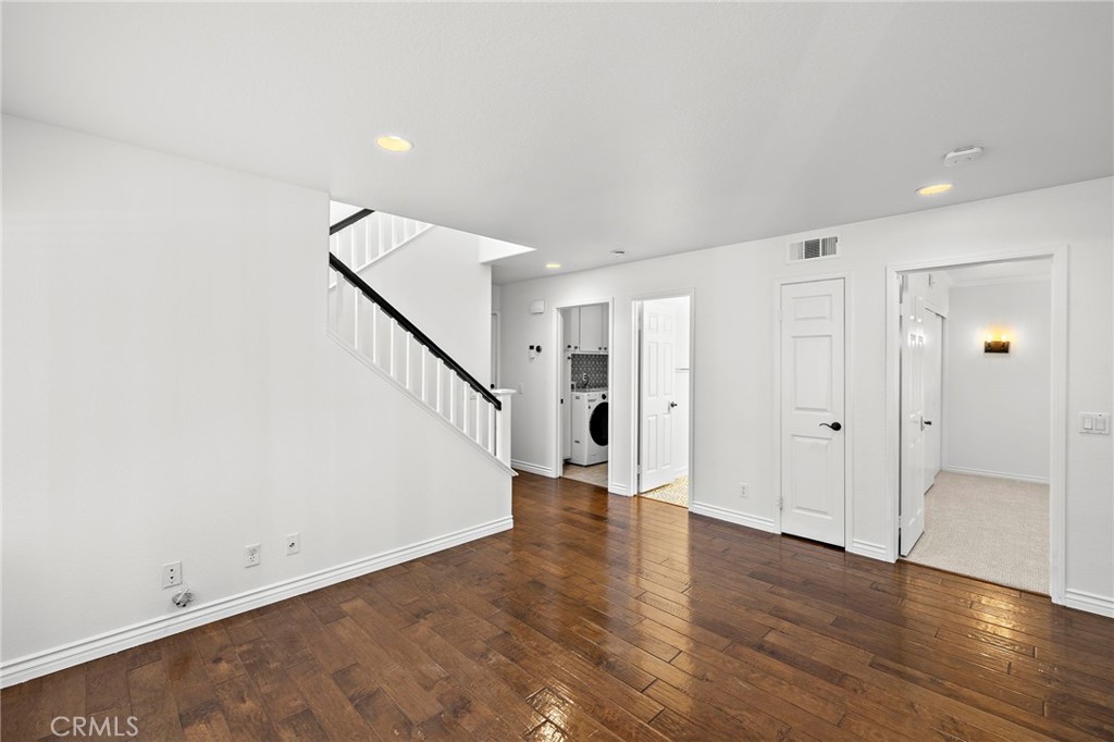 MLS #OC25229351 image #29