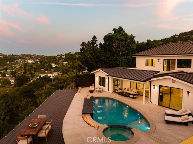 Detail Gallery Image 42 of 46 For 11039 Wrightwood Pl, Studio City,  CA 91604 - 3 Beds | 3 Baths