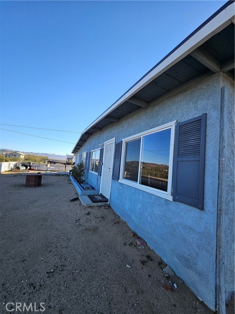 2352 S Jacks Ranch Drive, Ridgecrest CA: https://media.crmls.org/medias/75ea277e-54f1-44ee-a8fa-55e4007cd5cc.jpg