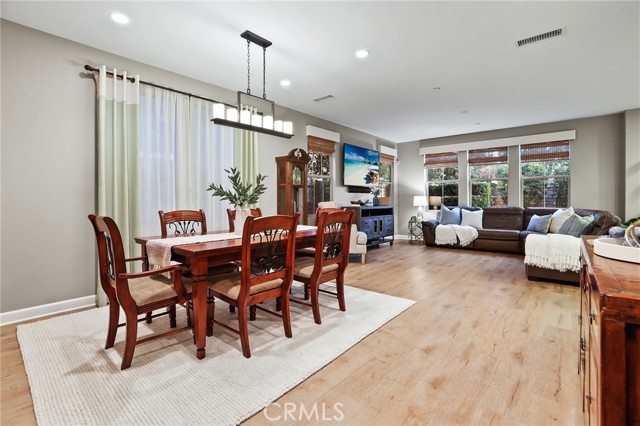 Detail Gallery Image 16 of 49 For 26 Morning Glory, Lake Forest,  CA 92630 - 3 Beds | 3/1 Baths