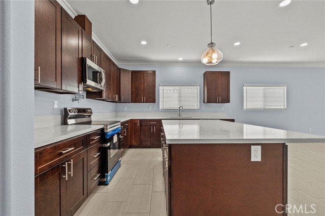 119 E 9th Street, San Bernardino CA: https://media.crmls.org/medias/75eae819-ae7a-4a7f-bb03-9106c448eb9e.jpg