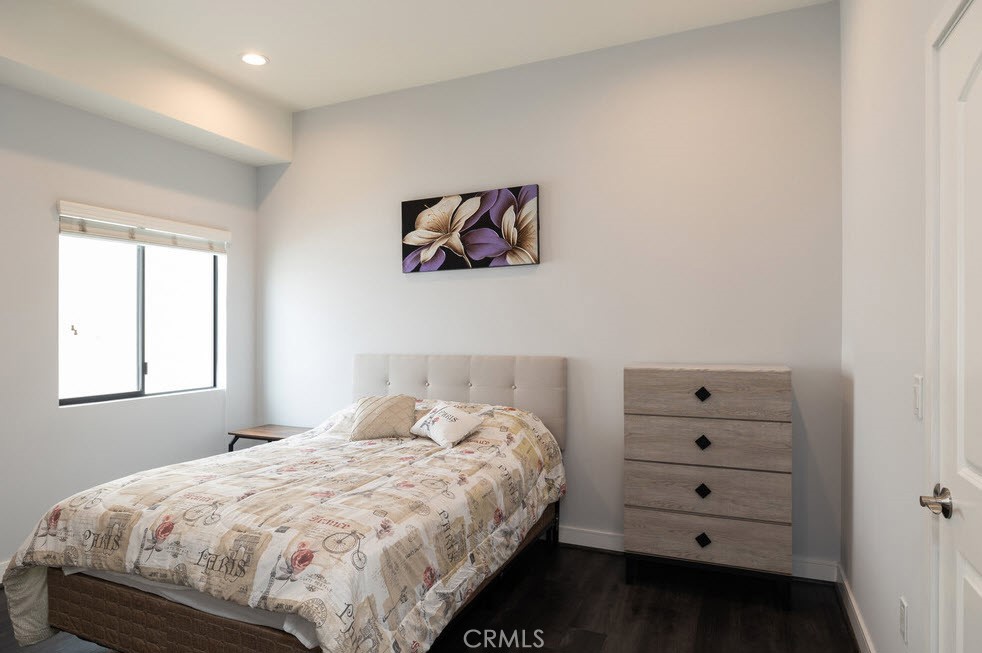 MLS #OC25256195 image #4