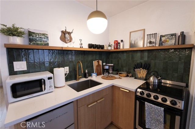 Detail Gallery Image 11 of 28 For 376 Riverside Ave, Sugarloaf,  CA 92386 - 1 Beds | 1 Baths