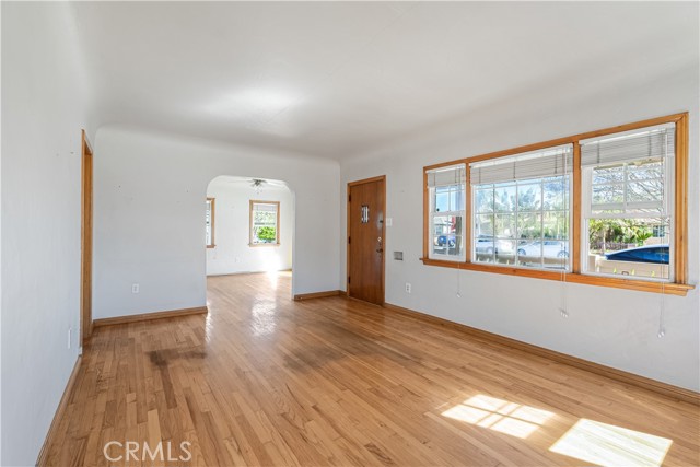 Detail Gallery Image 5 of 24 For 2307 Daisy Ave, Long Beach,  CA 90806 - 2 Beds | 1 Baths