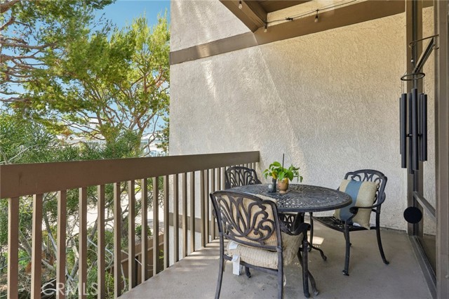 Detail Gallery Image 19 of 22 For 7228 Marina Pacifica Dr, Long Beach,  CA 90803 - 1 Beds | 1 Baths