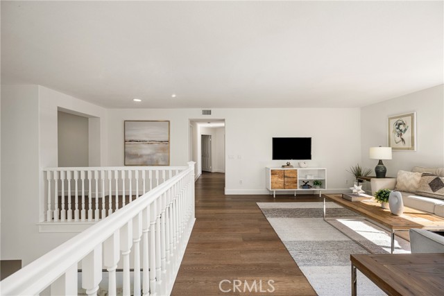 19692 Dorado Drive, Lake Forest CA: https://media.crmls.org/medias/75ebb836-a43d-447a-a55b-12b019af1d68.jpg