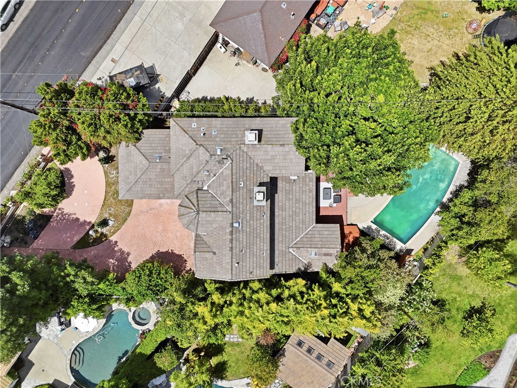 https://media.crmls.org/medias/75ebefd5-607d-4817-b37e-4cbe34e84660.jpg?preset=X-Large