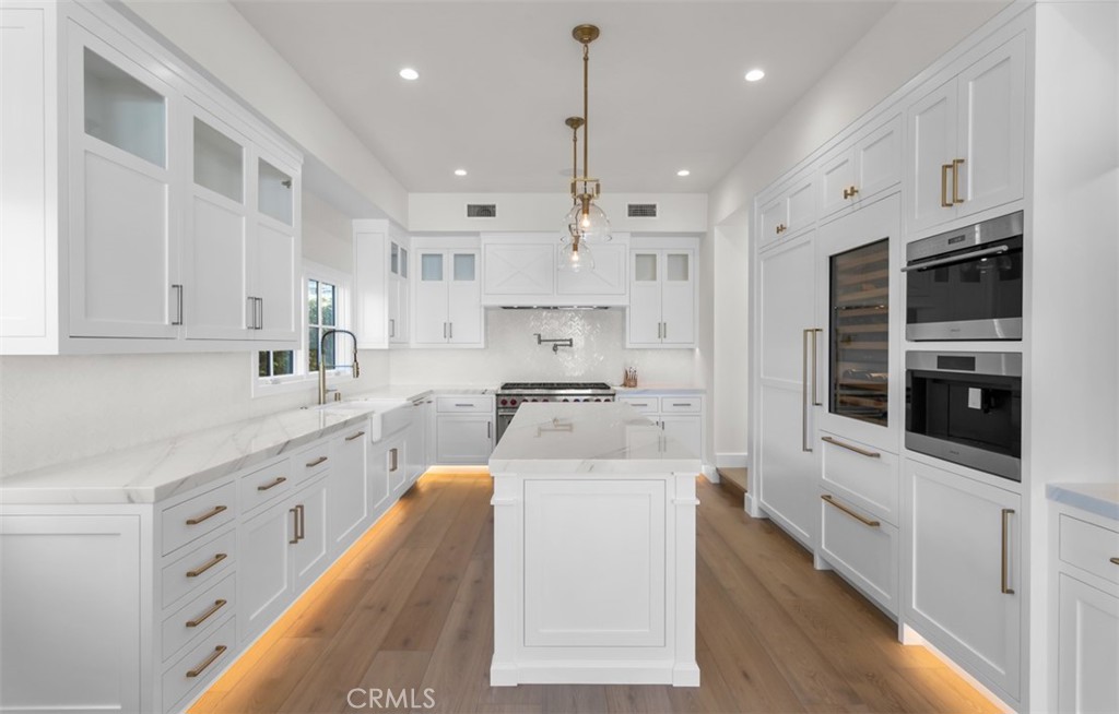 75ec4e69 480c 417f 94fe F692e22e65d7