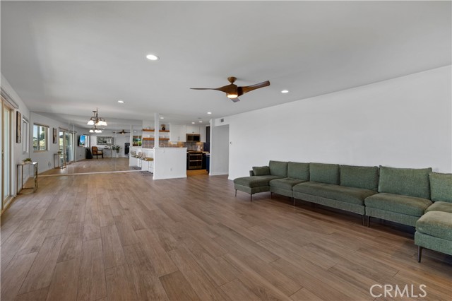 Image 10 of 54 For 2700 Panorama Drive 208