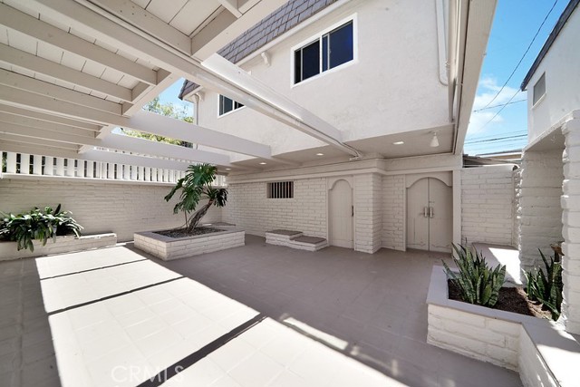 MLS #OC25221978 image #14