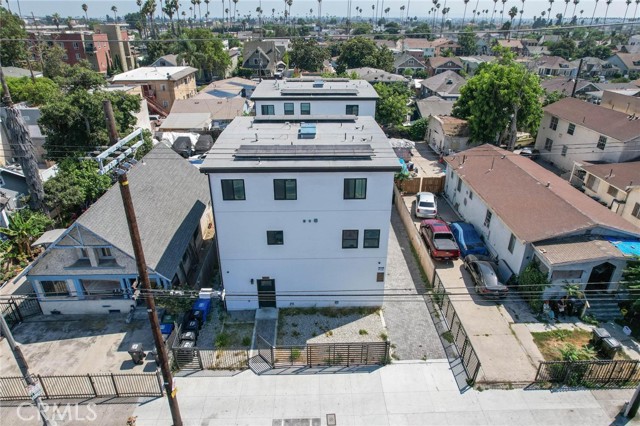532 W Vernon Avenue, Los Angeles CA: https://media.crmls.org/medias/75ee4320-c666-4093-84cc-bc5f2b284a85.jpg