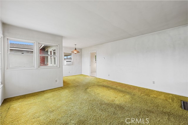 Detail Gallery Image 4 of 21 For 845 E Florence, West Covina,  CA 91790 - 3 Beds | 1/1 Baths