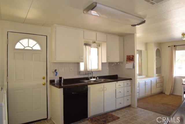 Detail Gallery Image 12 of 27 For 7425 Church St #164,  Yucca Valley,  CA 92284 - 2 Beds | 2 Baths