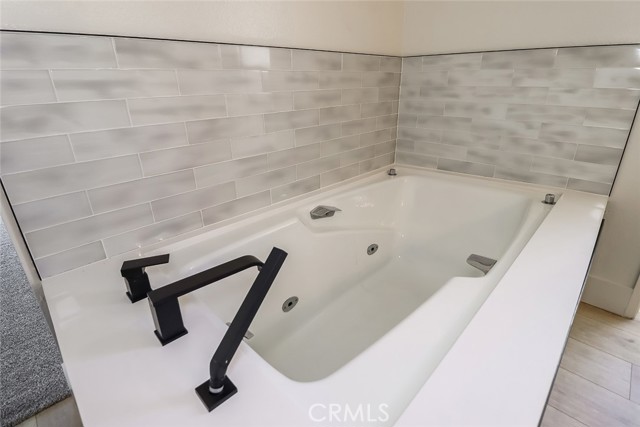 20591 Celtic Street, Chatsworth CA: https://media.crmls.org/medias/75f01035-66ee-41c8-aeb8-e08b19195efe.jpg