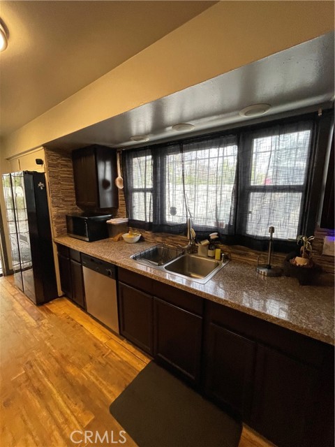 Detail Gallery Image 10 of 30 For 2851 Lancer, Pomona,  CA 91768 - 5 Beds | 3/1 Baths