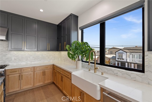 Detail Gallery Image 15 of 48 For 1504 Prospect Ave, Hermosa Beach,  CA 90254 - 4 Beds | 5 Baths