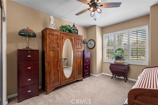 30444 Hidden Valley Court, Castaic CA: https://media.crmls.org/medias/75f1eed4-3aa6-46e9-a060-9fbcd62dcf25.jpg