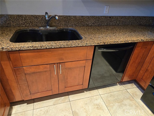 23240 Orange Avenue, Lake Forest CA: https://media.crmls.org/medias/75f20409-2ba6-4913-abba-c64ed13c3d47.jpg