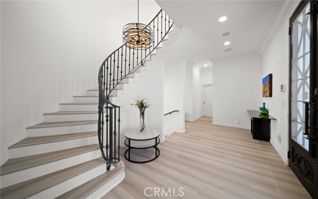 Detail Gallery Image 186 of 200 For 7930 Vulcan Dr, Los Angeles,  CA 90046 - 7 Beds | 8/1 Baths