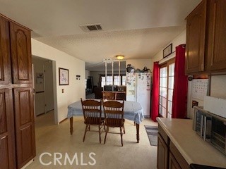 https://media.crmls.org/medias/75f36c91-c0a5-436a-8788-9c4893361ae8.jpg?preset=X-Large