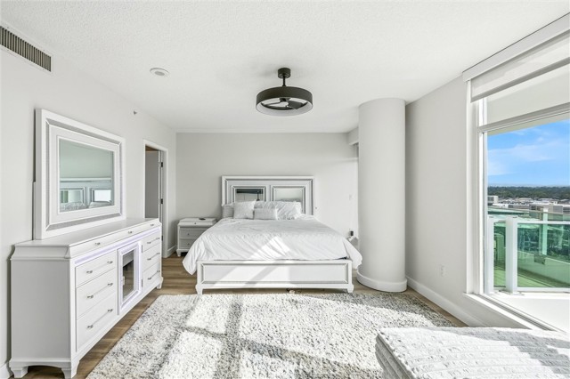 Detail Gallery Image 31 of 38 For 3131 Michelson Dr #1504,  Irvine,  CA 92612 - 3 Beds | 2/1 Baths