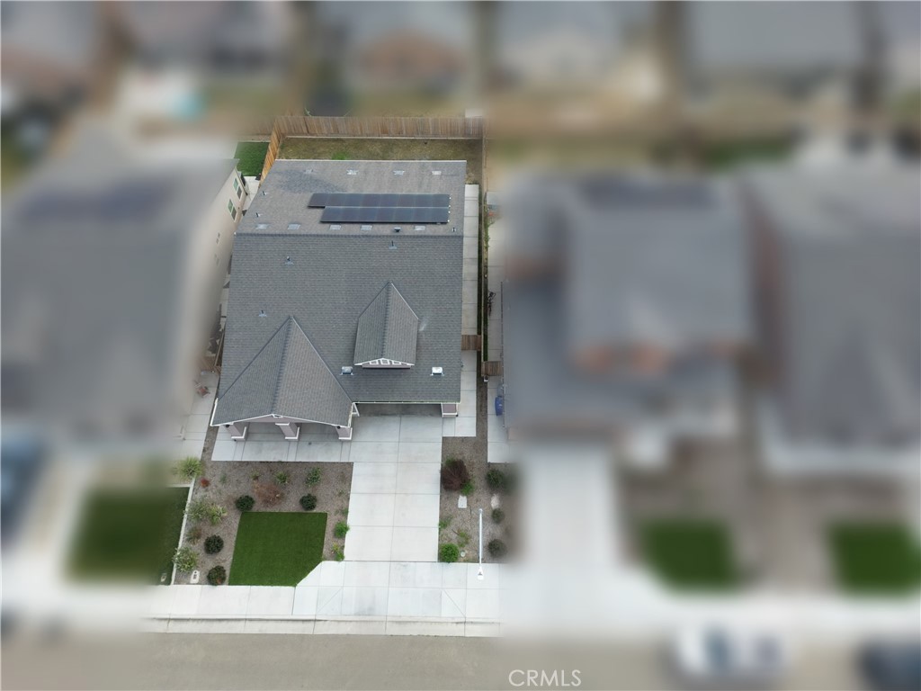 https://media.crmls.org/medias/75f4d764-6af0-4689-bc2f-7ddf1ecd38f1.jpg?preset=X-Large