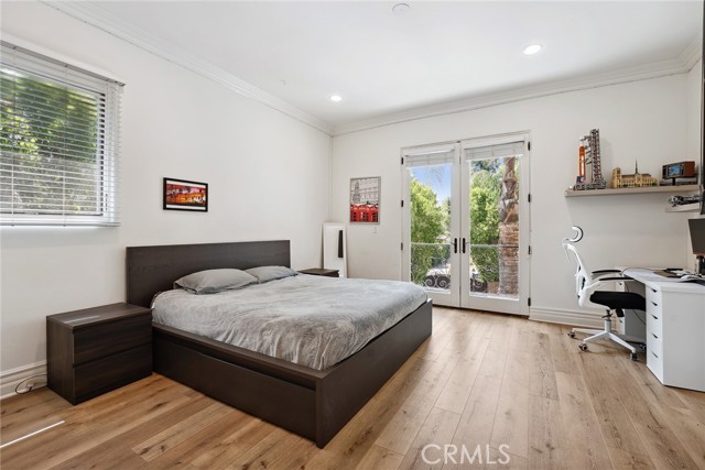 23115 Erwin Street, Woodland Hills CA: https://media.crmls.org/medias/75f4e956-7510-4a5c-b612-6d784c935277.jpg