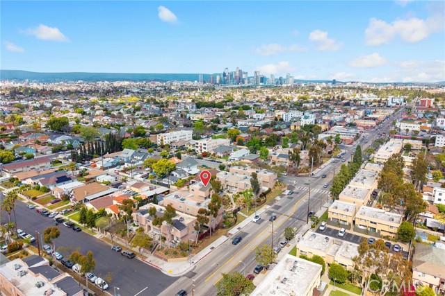 Detail Gallery Image 33 of 34 For 1569 W Jefferson Blvd,, Los Angeles,  CA 90018 - 3 Beds | 2/1 Baths
