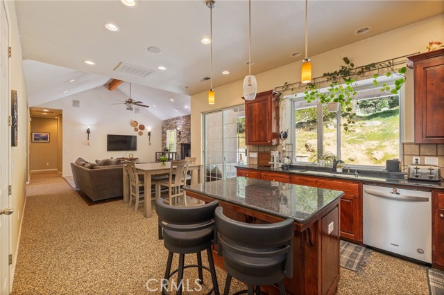 Detail Gallery Image 16 of 59 For 36919 Deer Path Cir, Coarsegold,  CA 93614 - 3 Beds | 2 Baths