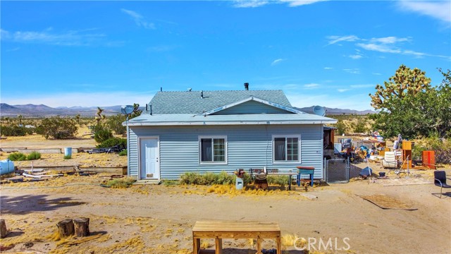 7698 Auburn Road, Adelanto, California 92301, 2 Bedrooms Bedrooms, ,1 BathroomBathrooms,Single Family Residence,For Sale,Auburn,HD23166012