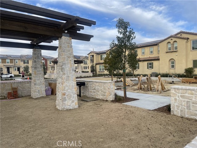 3908 E Coronado Privado Street, Ontario CA: https://media.crmls.org/medias/75f605a3-b384-4008-a200-bbade2ace706.jpg