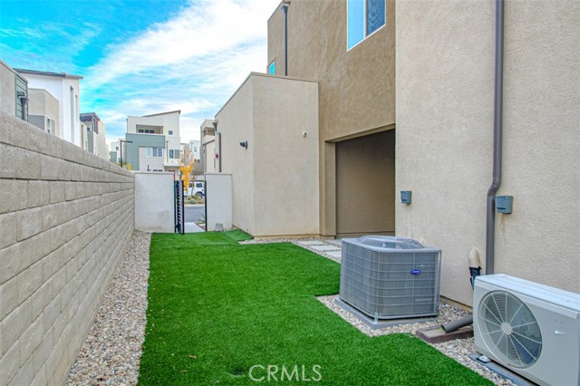 Detail Gallery Image 44 of 56 For 27503 Golden Currant, Valencia,  CA 91381 - 5 Beds | 4/1 Baths