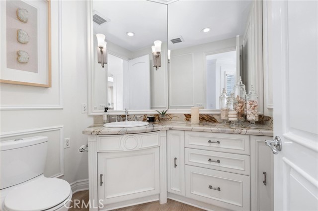 Image 23 of 62 For 2304 Hermosa Avenue