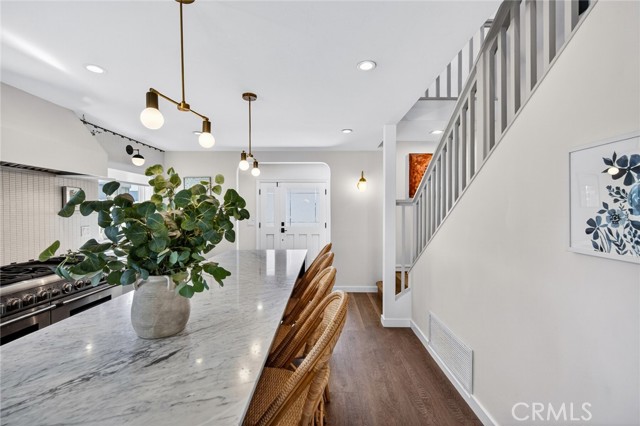 956 Tia Juana, Laguna Beach CA: https://media.crmls.org/medias/75f6b43d-ccd3-4590-8b45-31a78996a302.jpg