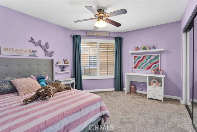13950 High Falls Trail, Apple Valley CA: https://media.crmls.org/medias/75f6cef7-c631-4e07-9a4f-f0d8153fba4d.jpg