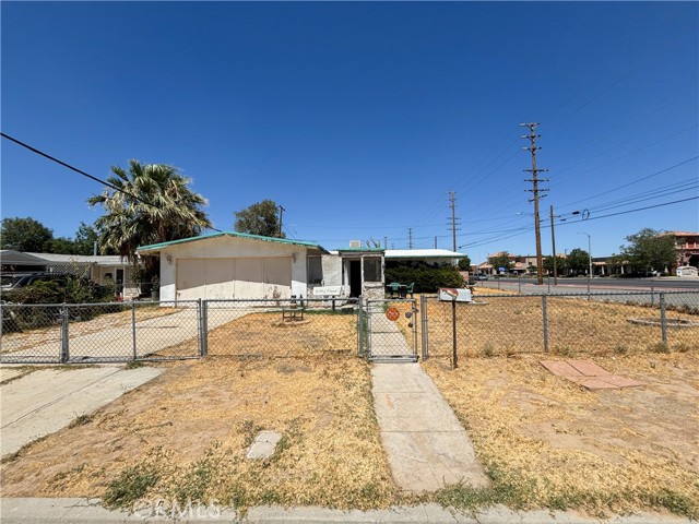 Detail Gallery Image 1 of 19 For 1003 W Avenue J6, Lancaster,  CA 93534 - 4 Beds | 2 Baths