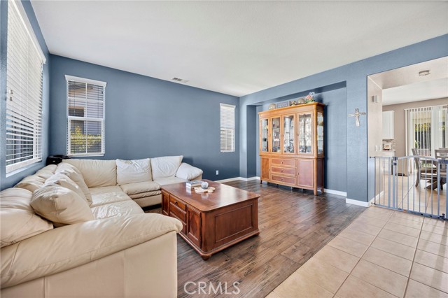 Detail Gallery Image 15 of 40 For 28777 Evening Passage, Menifee,  CA 92584 - 5 Beds | 3 Baths