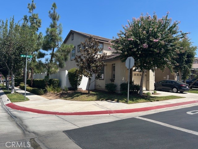 Detail Gallery Image 5 of 46 For 1911 Cefalu Ct, Riverside,  CA 92507 - 5 Beds | 2/1 Baths