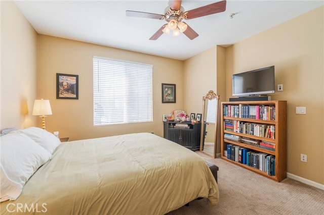 1801 E Katella Avenue, Anaheim CA: https://media.crmls.org/medias/75f8d844-c6e7-40a5-b976-7b4076c43ae1.jpg