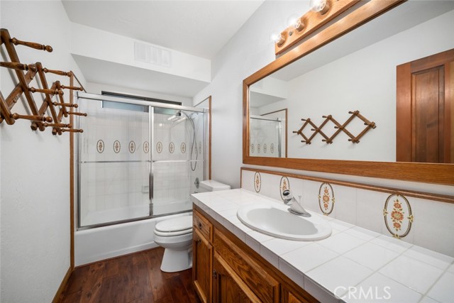 373 Bristol Street, Cambria CA: https://media.crmls.org/medias/75f9083e-85ee-4b4f-b8a5-4fbe6a5616e0.jpg