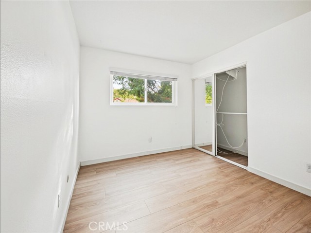 27564 Rondell photo 24