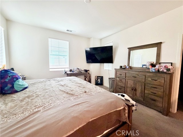 16584 Poppy Seed Ln, Fontana CA: https://media.crmls.org/medias/75f95a28-9d80-4761-96f5-1a39fe5dab8c.jpg
