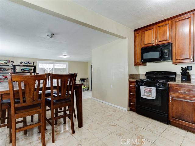Detail Gallery Image 18 of 32 For 9539 Woodhue St, Pico Rivera,  CA 90660 - 3 Beds | 2 Baths