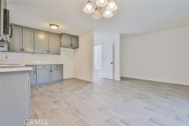 Detail Gallery Image 19 of 45 For 1693 E 110th, Los Angeles,  CA 90059 - 3 Beds | 2/1 Baths