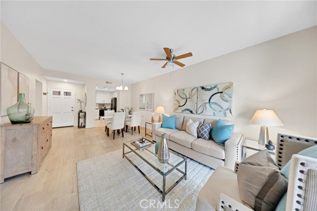 27 Timbre, Rancho Santa Margarita CA: https://media.crmls.org/medias/75fb2d7b-58a1-4e19-bda5-25a5c41fc3dc.jpg