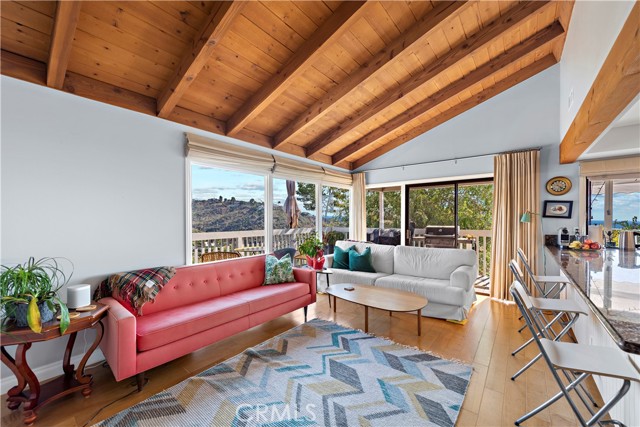 1414 Morningside Drive, Laguna Beach CA: https://media.crmls.org/medias/75fb7e5c-5985-40da-80b3-c767f3f6e01c.jpg