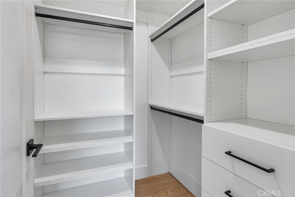 75fc704a E0f0 40f6 963c 7bcf2edd1a49