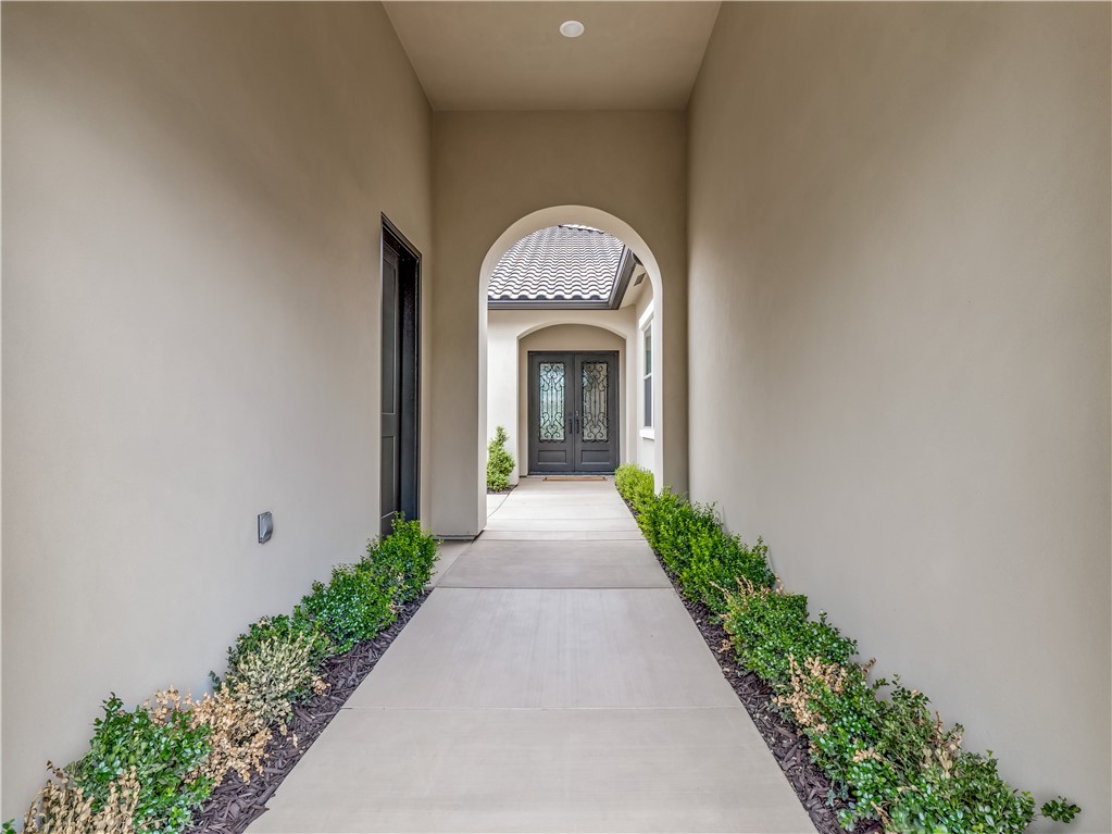 Detail Gallery Image 62 of 64 For 2315 W Dovewood Ln, Fresno,  CA 93711 - 5 Beds | 3/1 Baths